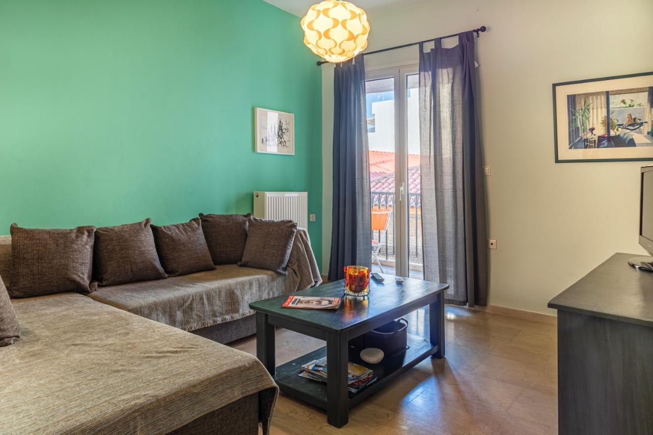 Erika'S Oasis - Stylish Gem Inthe Heart Of History Apartman Kalamáta Kültér fotó